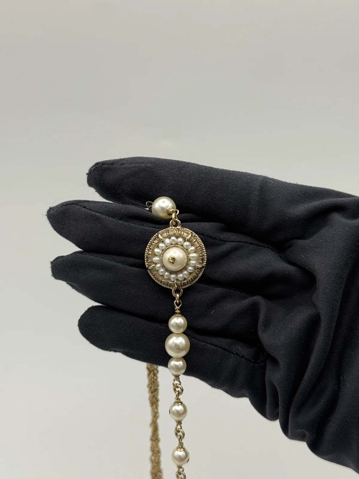 CHANEL PEARL NECKLACE