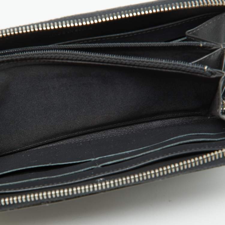 Chanel Olive Green Quilted Patent Leather Zip Wallet – Good Condition