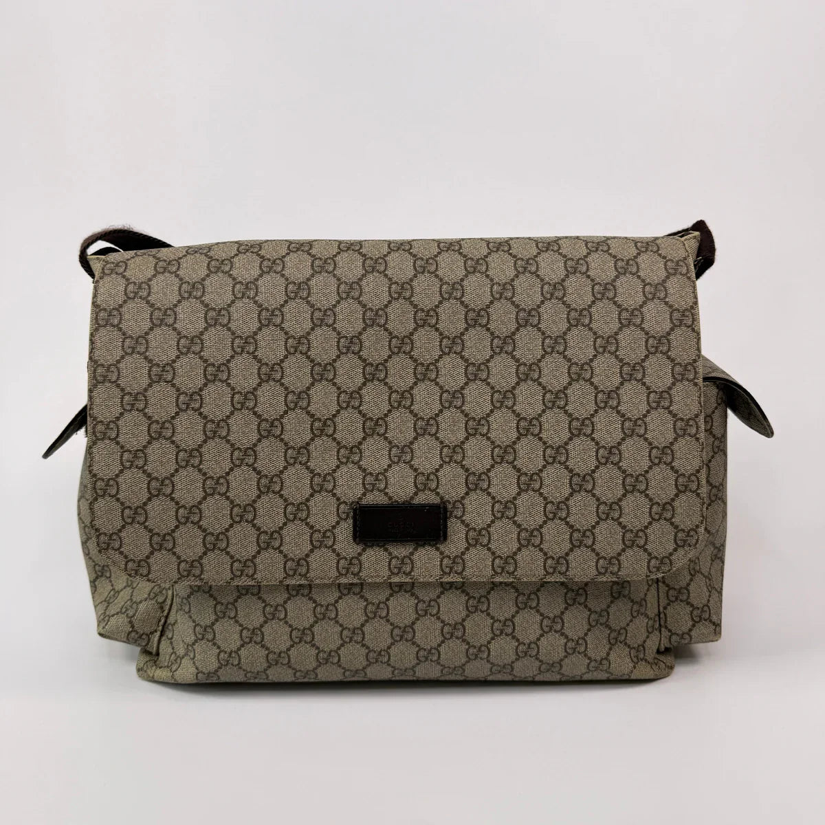 GUCCI GG SUPREME MEDIUM BABY CHANGING BAG