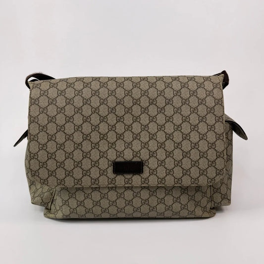 GUCCI GG SUPREME MEDIUM BABY CHANGING BAG
