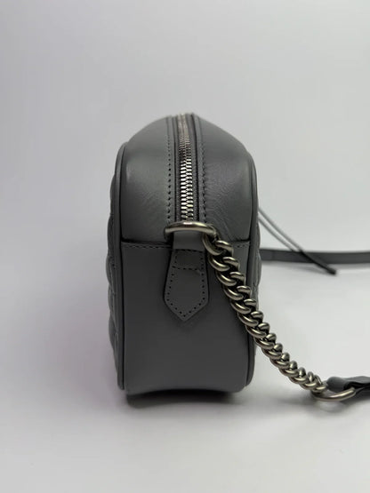 GUCCI GG MARMONT MATELASSE CAMERA BAG