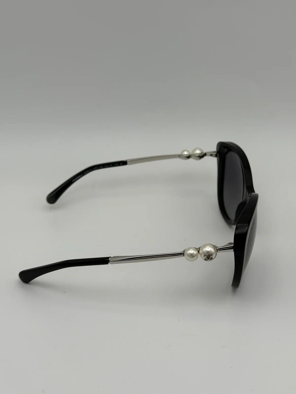 CHANEL SUNGLASSES BLACK