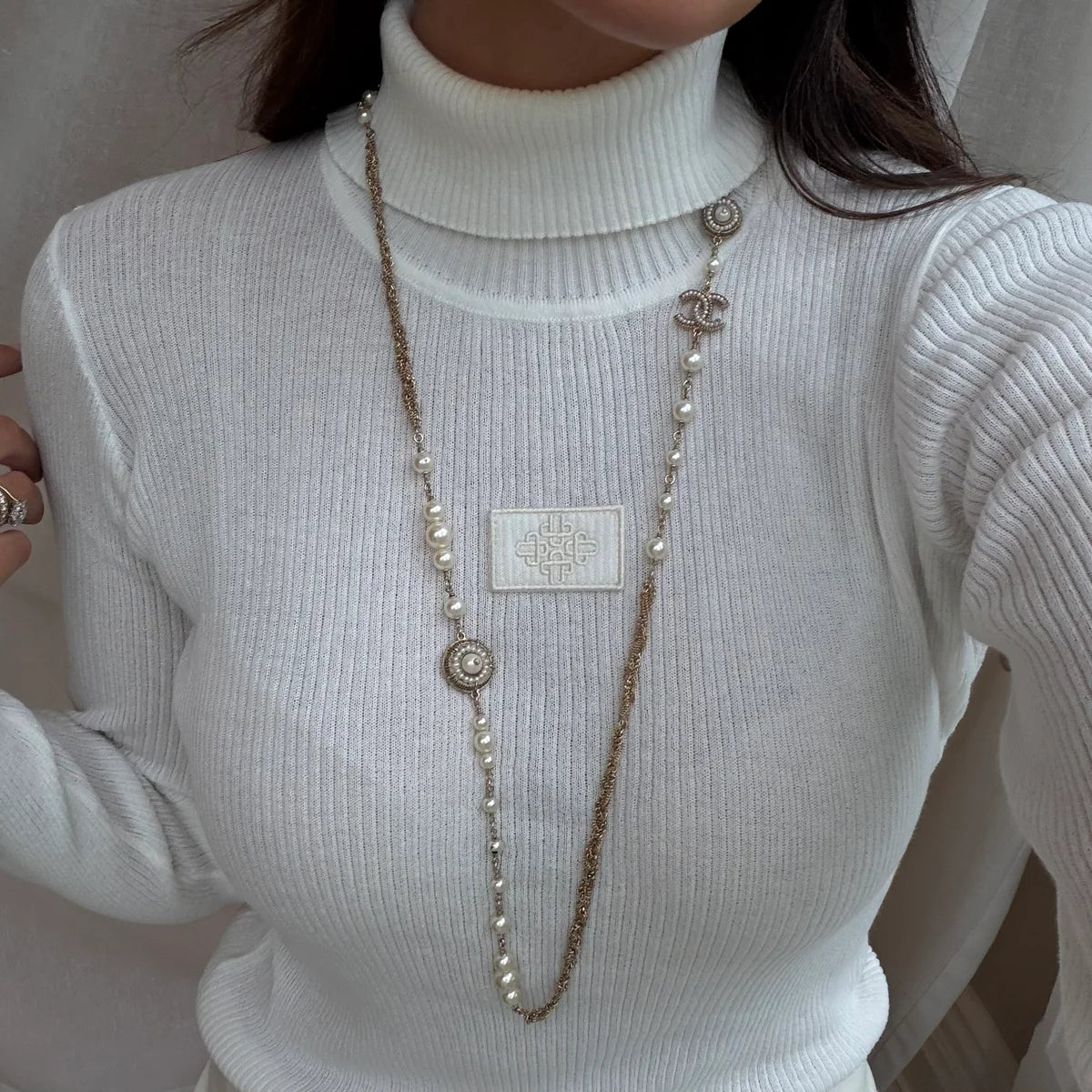 CHANEL PEARL NECKLACE