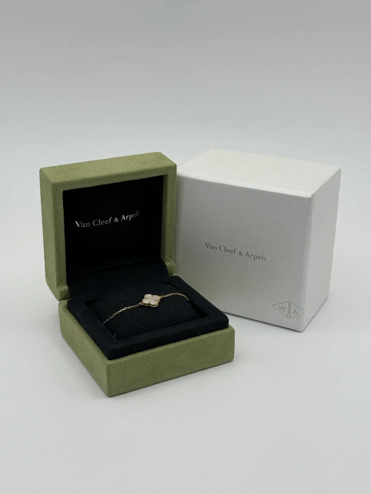 VAN CLEEF & ARPELS SWEET ALHAMBRA BRACELET