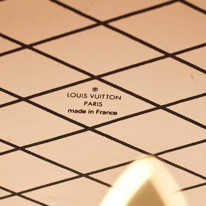 Louis Vuitton Petite Boite Chapeau