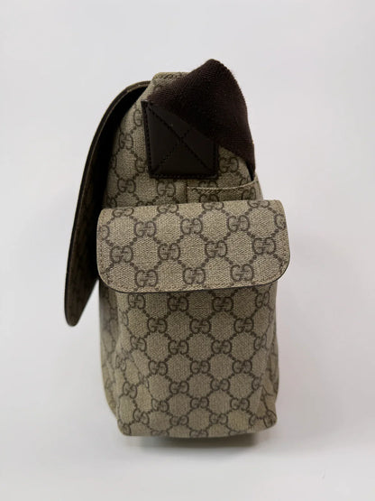 GUCCI GG SUPREME MEDIUM BABY CHANGING BAG