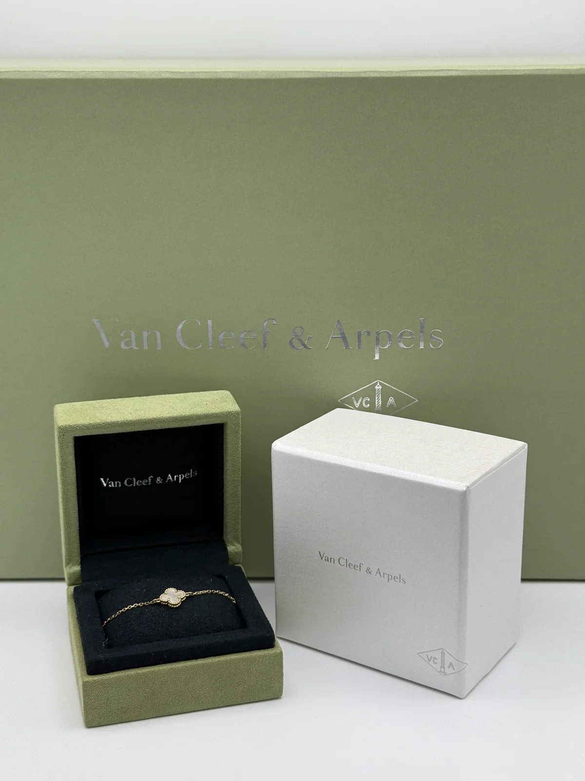 VAN CLEEF & ARPELS SWEET ALHAMBRA BRACELET
