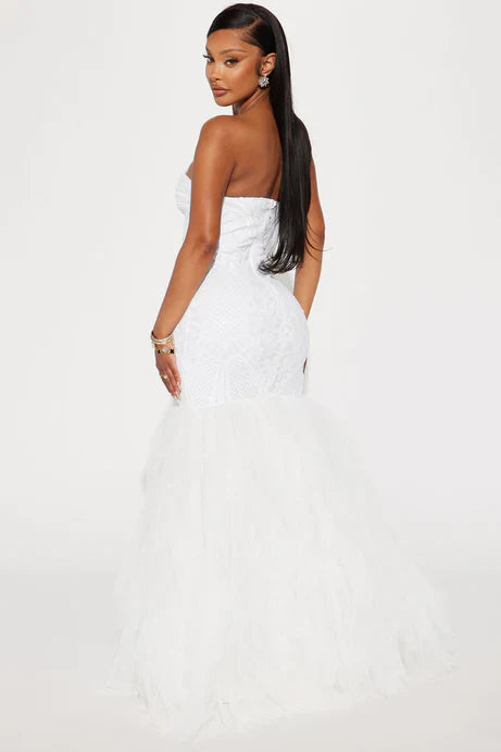 Grand Entrance White Wedding Dress – Pre-Order Bridal Edition