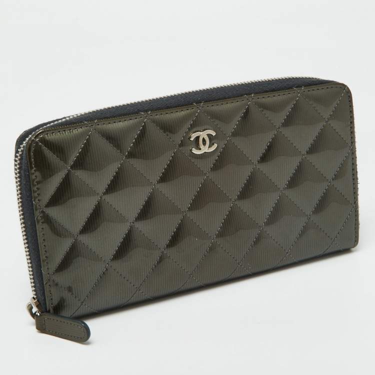 Chanel Olive Green Quilted Patent Leather Zip Wallet – Good Condition