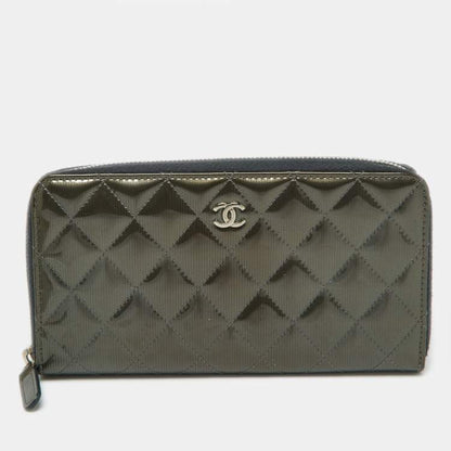 Chanel Olive Green Quilted Patent Leather Zip Wallet – Good Condition