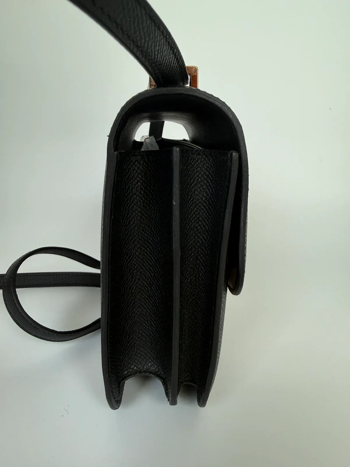 HERMÈS CONSTANCE 18 IN BLACK EPSOM LEATHER ROSE GHW