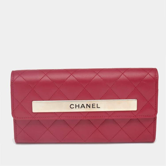 Chanel Quilted Leather Trendy CC Flap Wallet