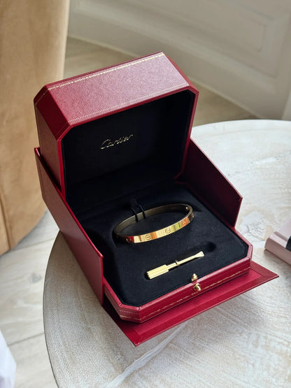 CARTIER LOVE BRACELET IN YELLOW GOLD CLASSIC MODEL