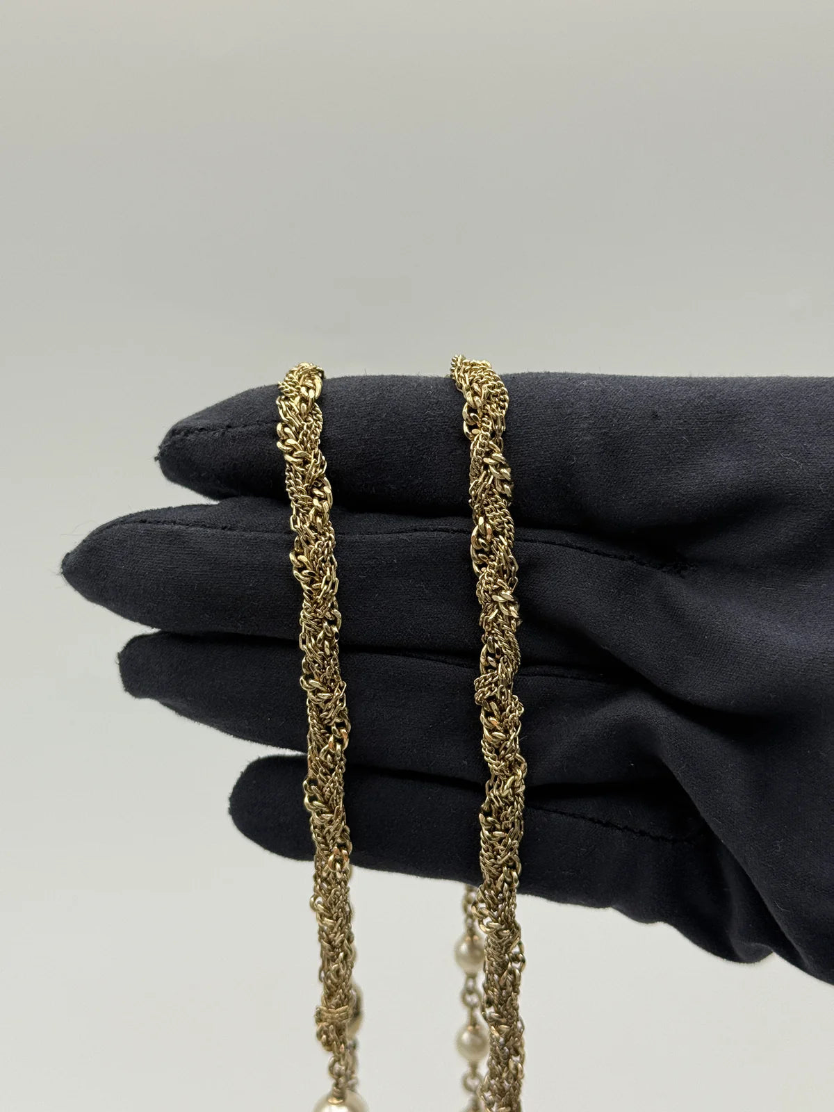 CHANEL PEARL NECKLACE