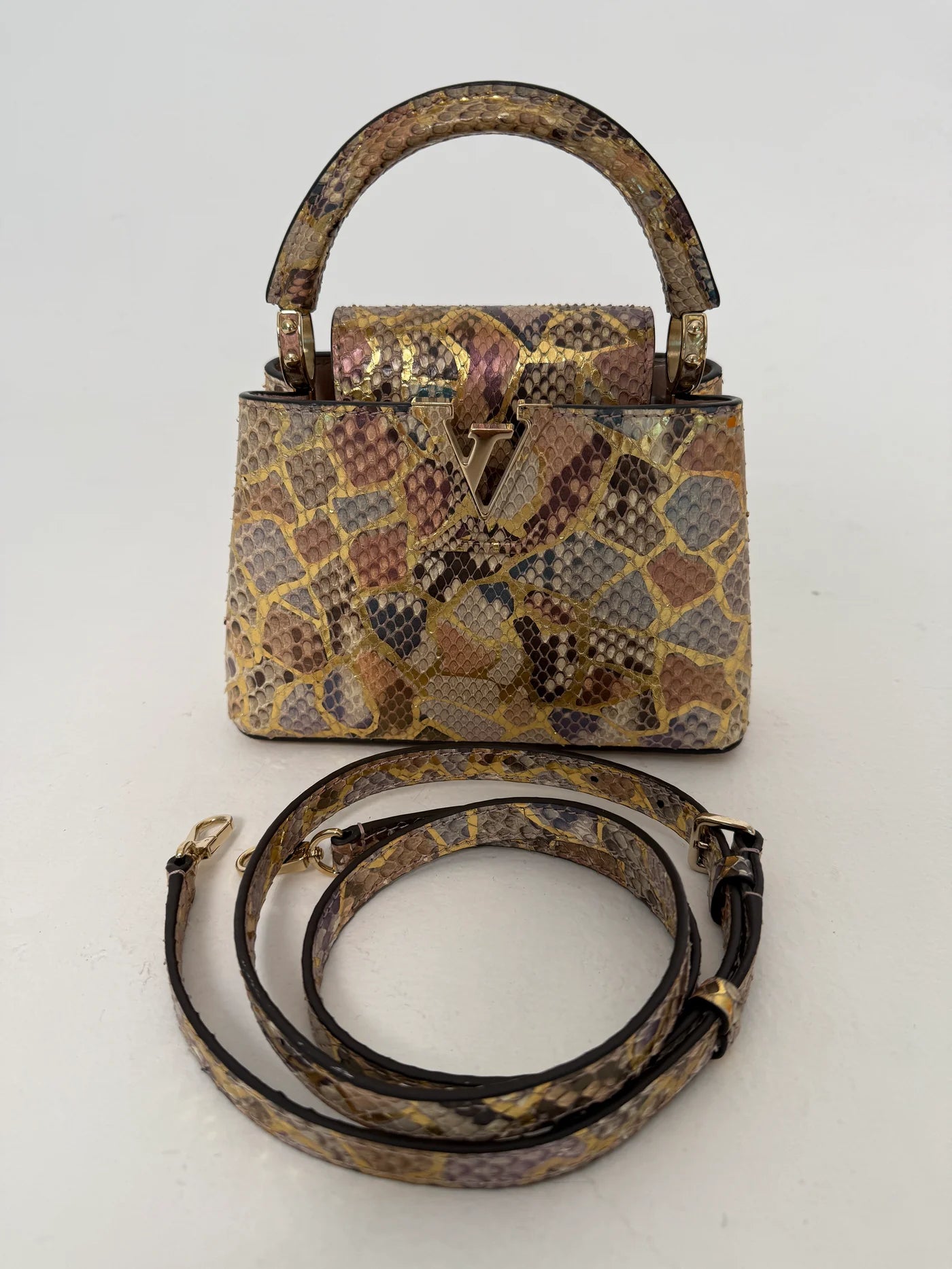 Louis Vuitton Capucines BB