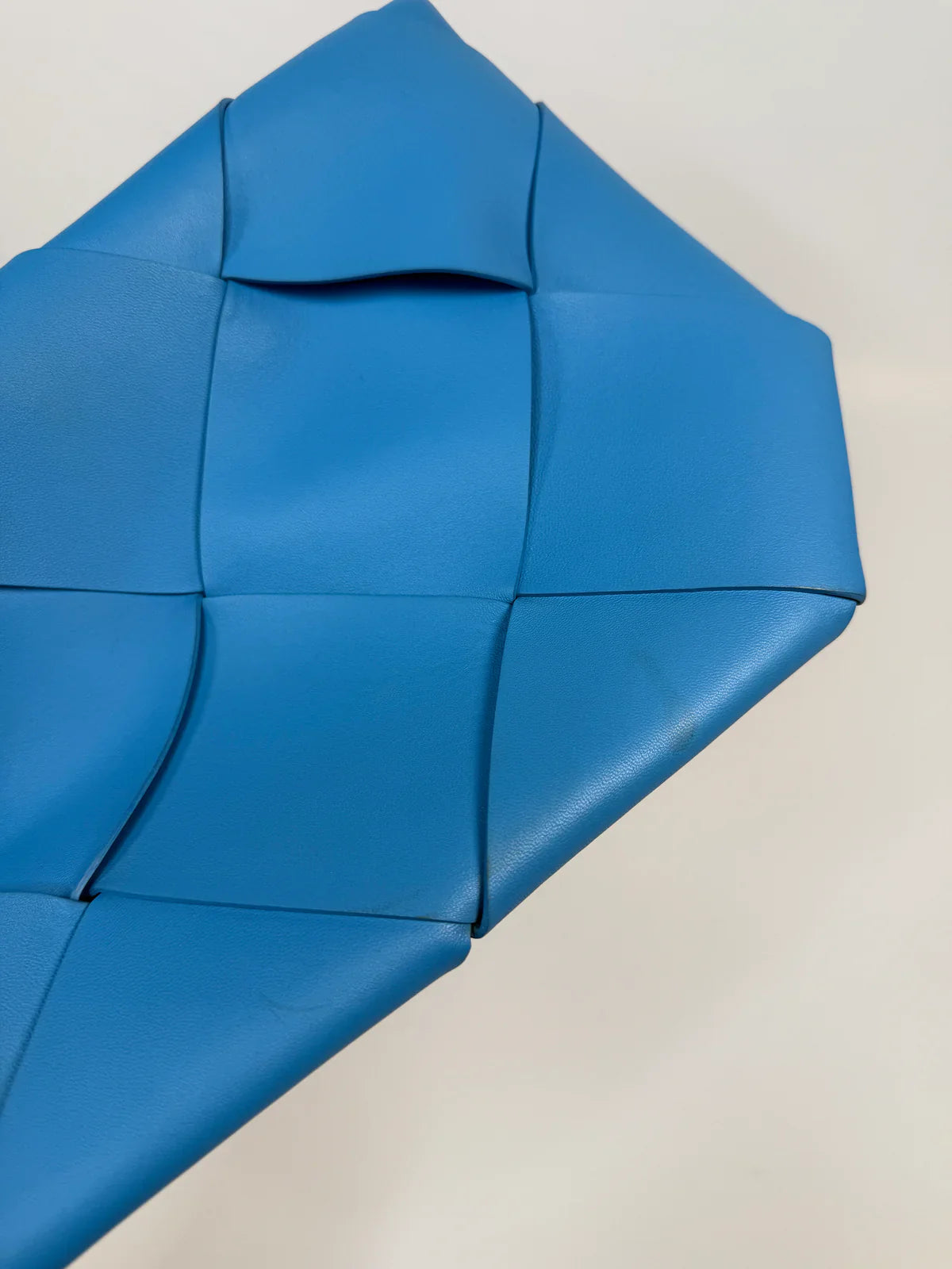 BOTTEGA VENETA INTRECCIATO ZIPPED POUCH