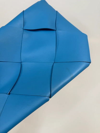 BOTTEGA VENETA INTRECCIATO ZIPPED POUCH