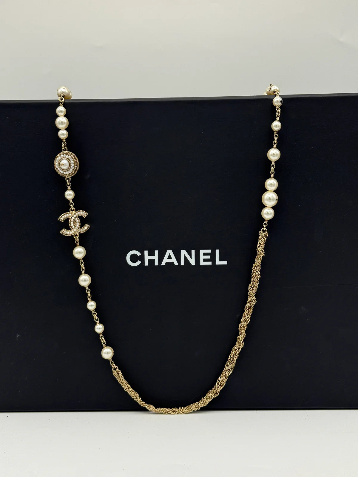 CHANEL PEARL NECKLACE
