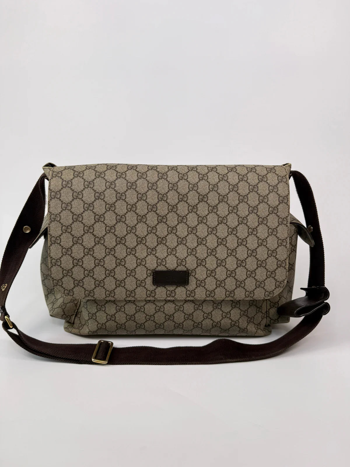 GUCCI GG SUPREME MEDIUM BABY CHANGING BAG