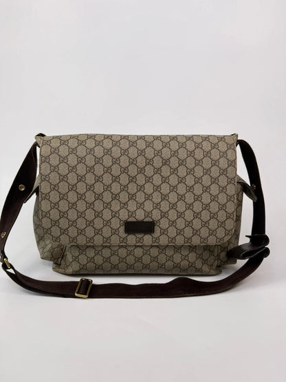 GUCCI GG SUPREME MEDIUM BABY CHANGING BAG