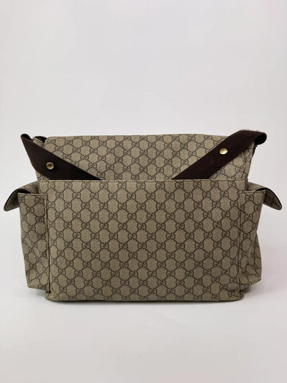 GUCCI GG SUPREME MEDIUM BABY CHANGING BAG