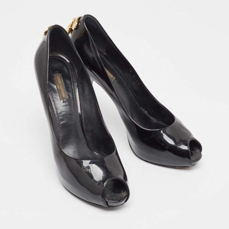 Louis Vuitton Black Patent Leather Lock It Pumps Size 39.5