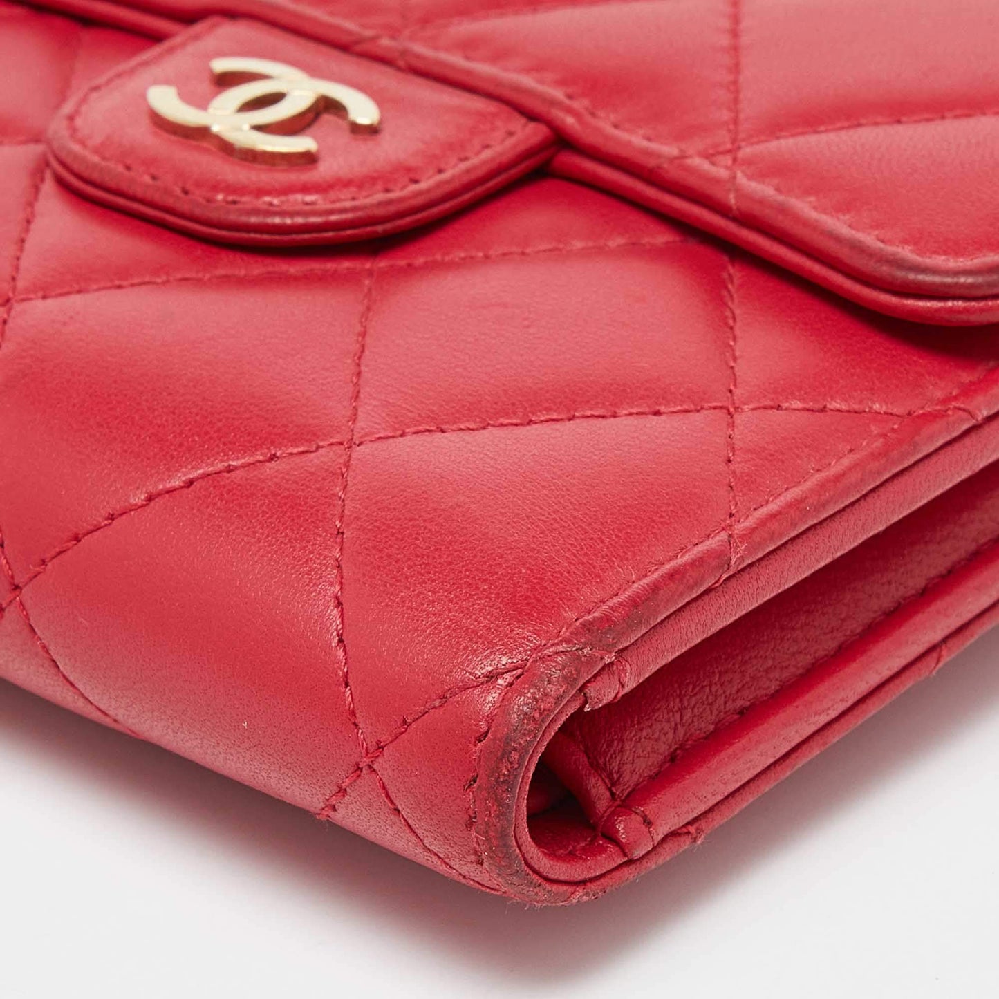 Chanel Red Quilted Leather Trifold CC Wallet – Good Condition
