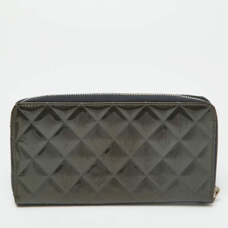 Chanel Olive Green Quilted Patent Leather Zip Wallet – Good Condition