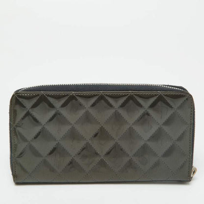 Chanel Olive Green Quilted Patent Leather Zip Wallet – Good Condition