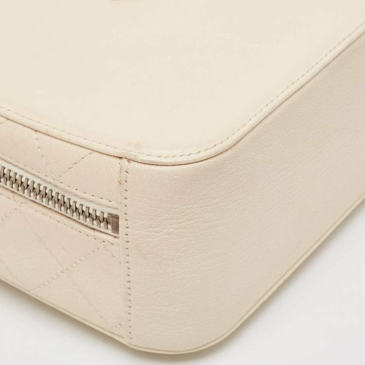 Chanel Off-White Quilted Leather Coco Curve Vanity Case Bag
