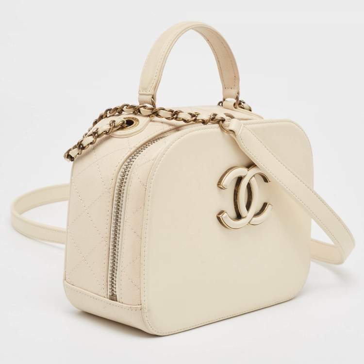 Chanel Off-White Quilted Leather Coco Curve Vanity Case Bag