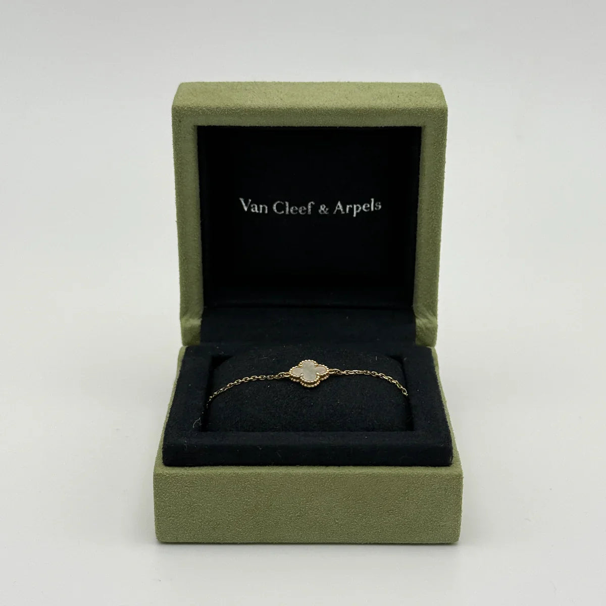 VAN CLEEF & ARPELS SWEET ALHAMBRA BRACELET