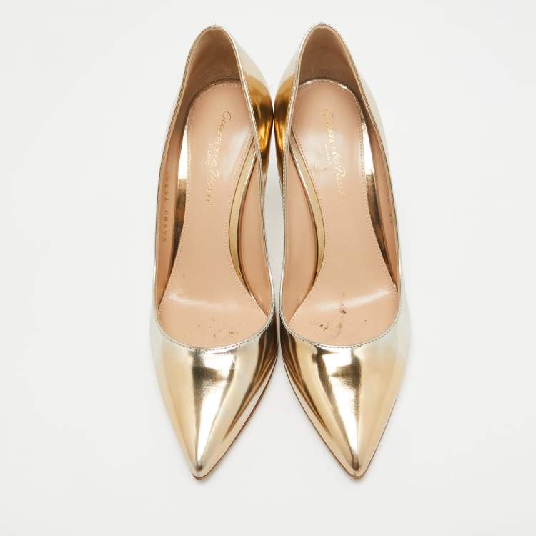 Gianvito Rossi Gold Leather Pumps Size 35