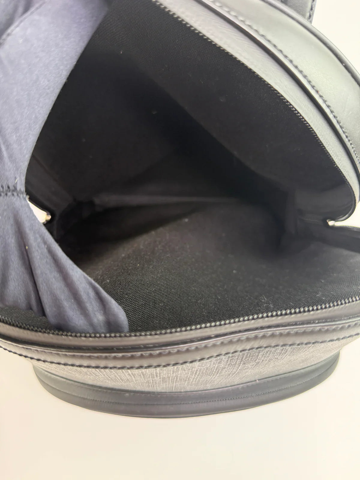 GUCCI GG MEDIUM BACKPACK