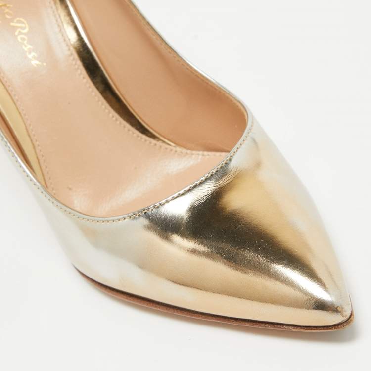 Gianvito Rossi Gold Leather Pumps Size 35