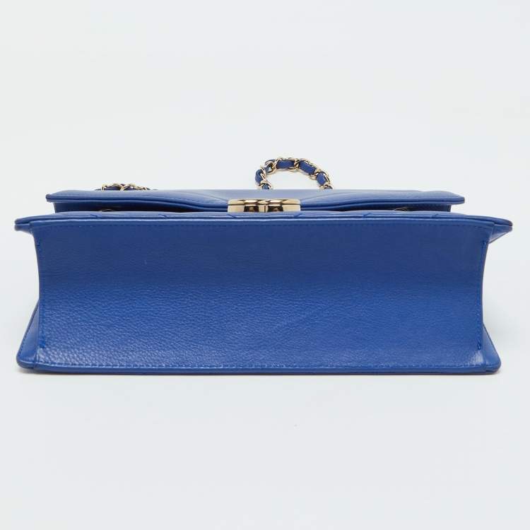 Chanel Blue Chevron Leather Medium Coco Envelope Flap Bag – Gold Hardware