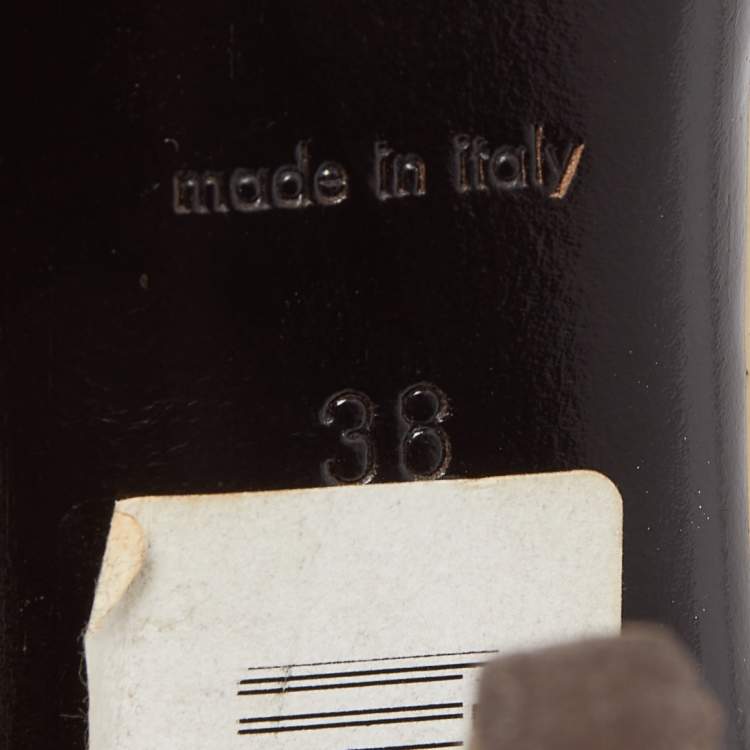 Burberry Beige Patent Leather Studded Pumps Size 38