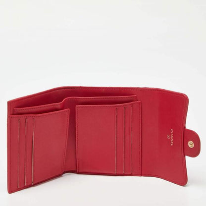 Chanel Red Quilted Leather Trifold CC Wallet – Good Condition