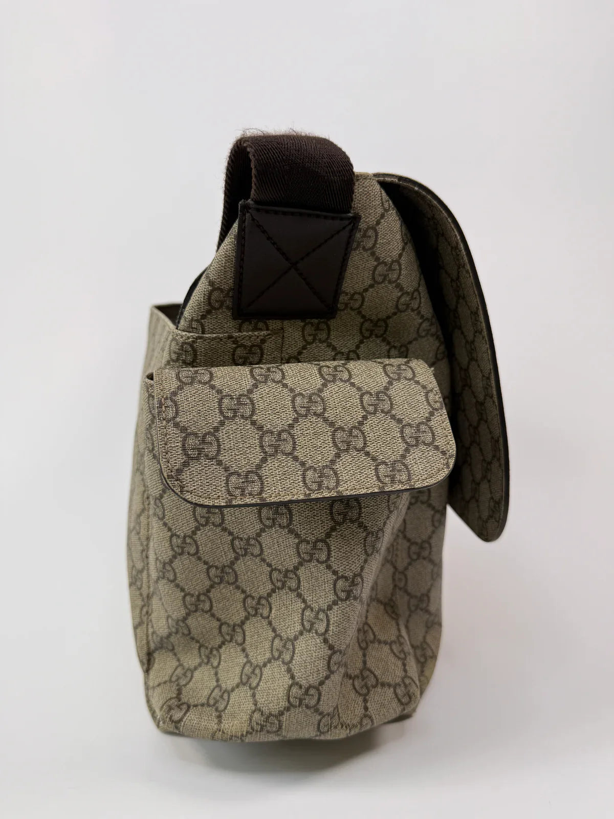 GUCCI GG SUPREME MEDIUM BABY CHANGING BAG