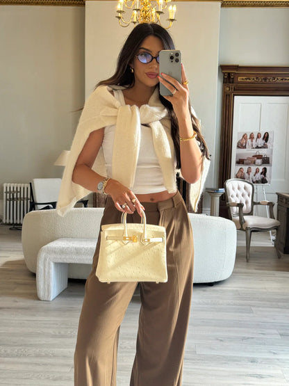 HERMÈS BIRKIN 25 IN NATA OSTRICH WITH GOLD HARDWARE