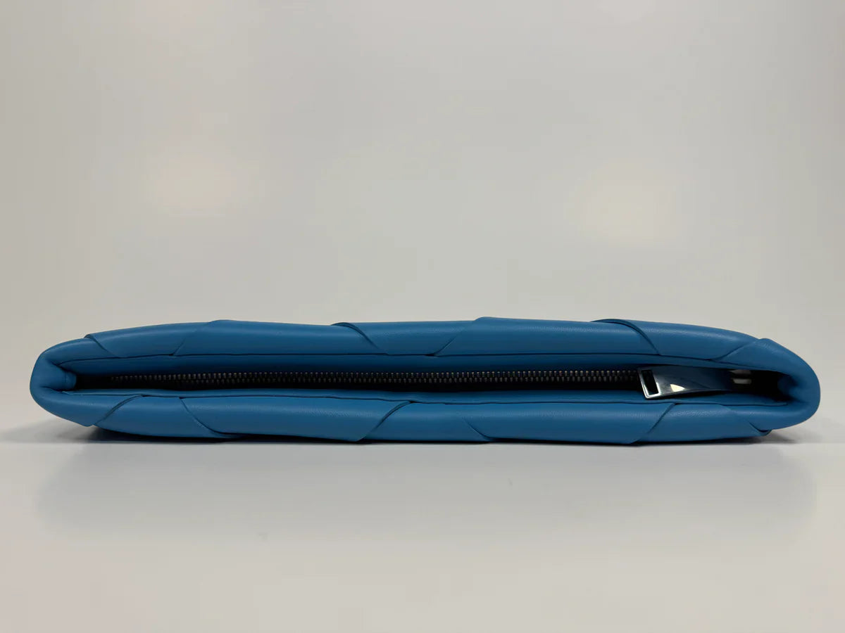 BOTTEGA VENETA INTRECCIATO ZIPPED POUCH