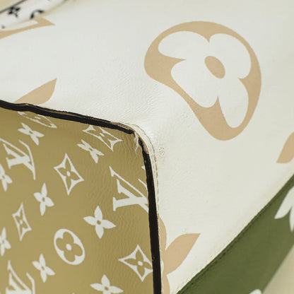 Louis Vuitton Bicolor Monogram Giant Onthego GM Bag