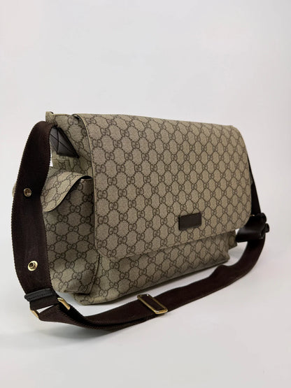 GUCCI GG SUPREME MEDIUM BABY CHANGING BAG
